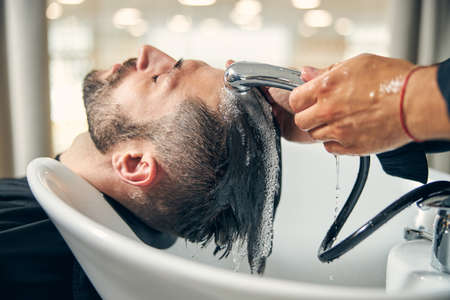 Homme - Shampoing, coupe et coiffage
